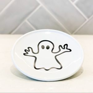🚨 LAST CHANCE. CLOSING 9.16 🚨 Bodum Halloween Ghost Ceramic Plate